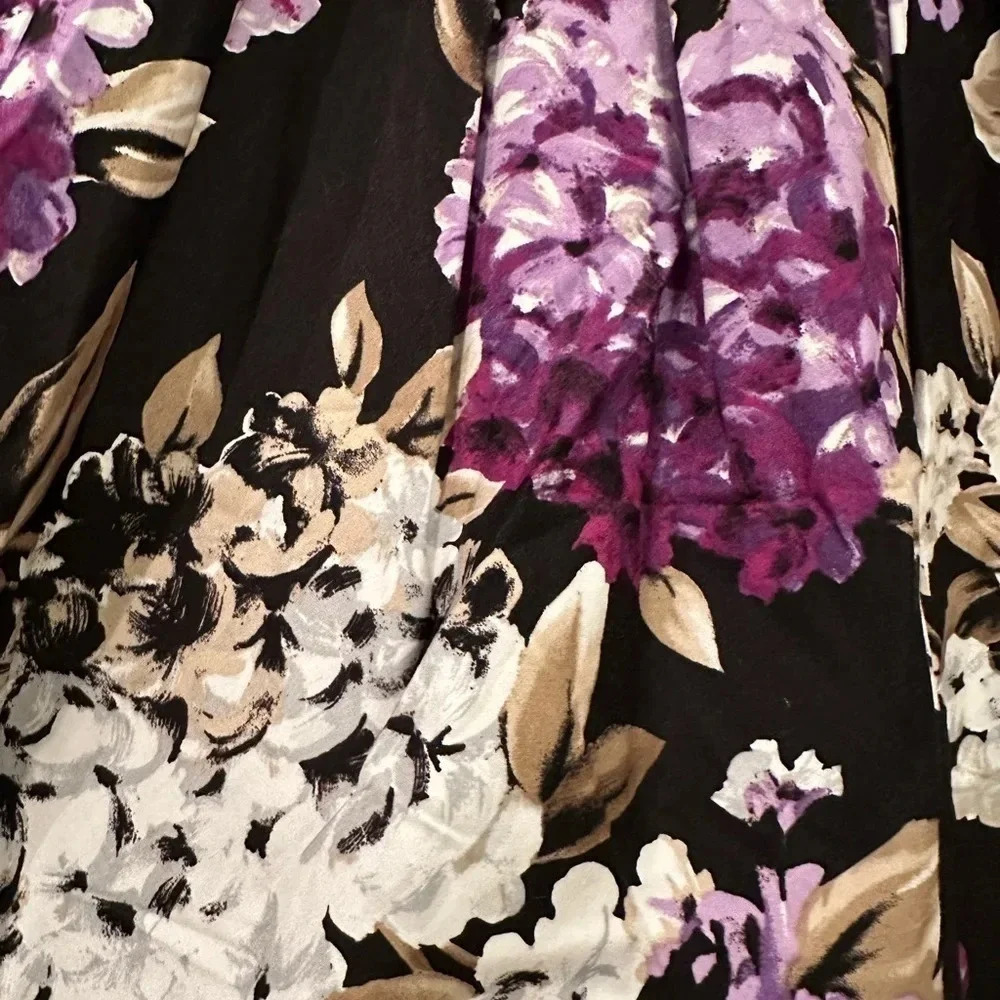 White House Black Market | Hydrangea Floral Purple & Black Full Skirt Size 0 - Picture 6 of 8